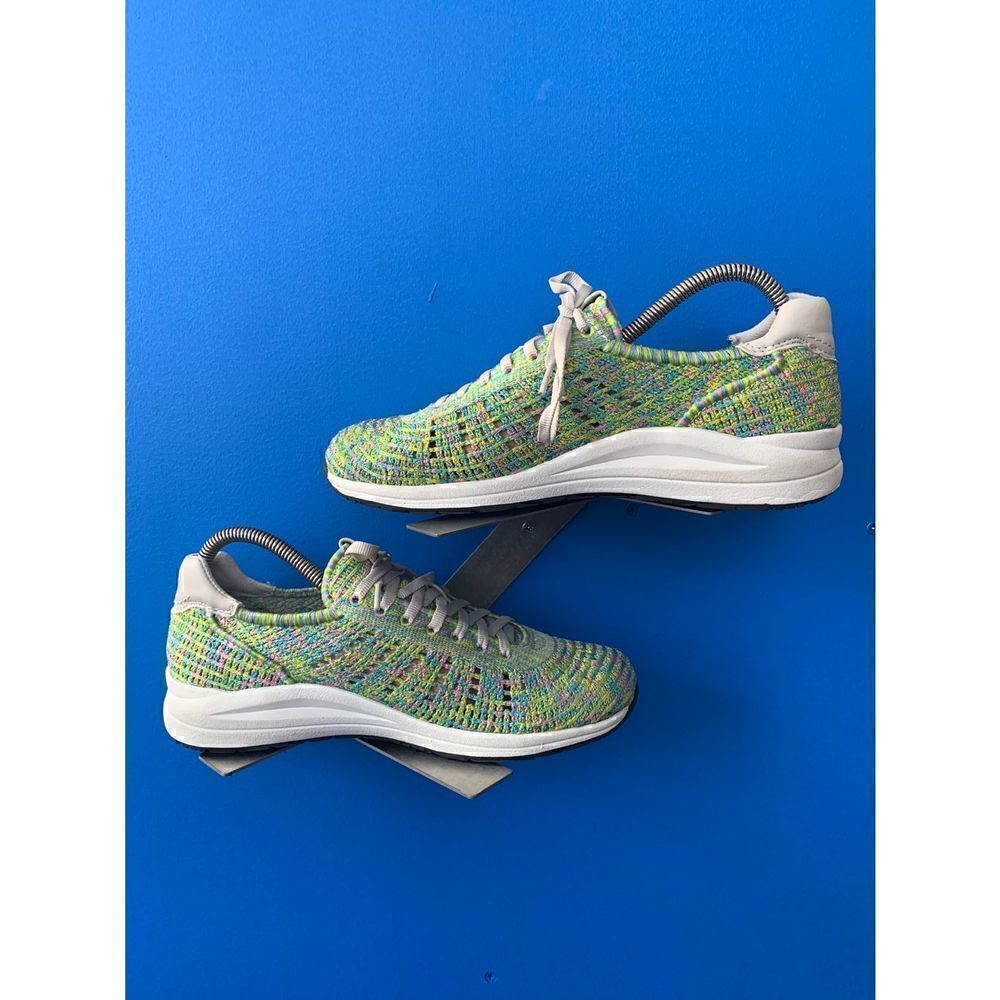 EARTH Shoes Vital Green Fabric Mesh Sneakers Sz 9B Women's